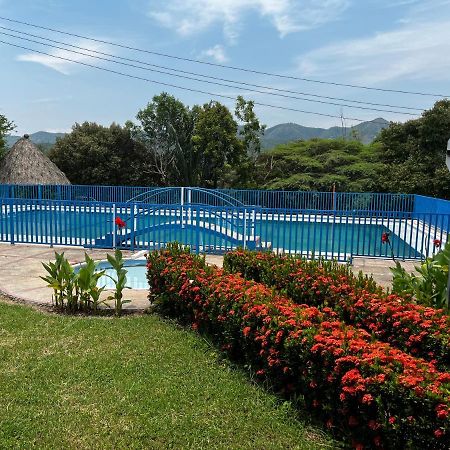 Finca La Pola 吉拉尔多特 外观 照片